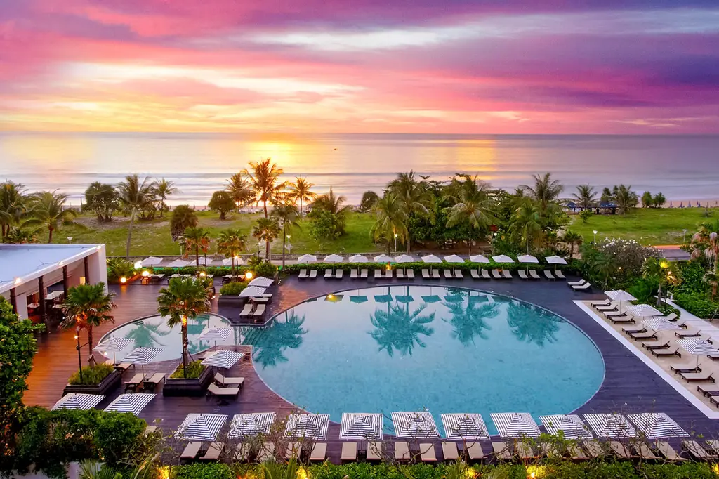 Pullman Phuket Karon Beach Resort image 1