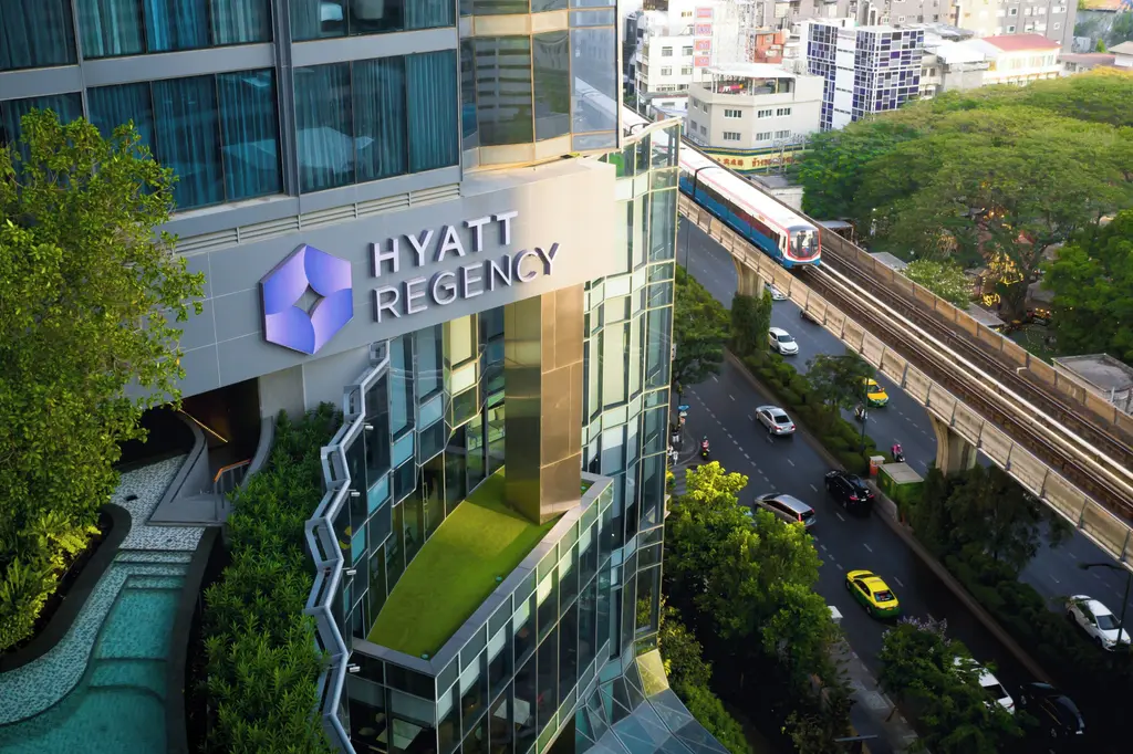 Hyatt Regency Bangkok Sukhumvit image 11