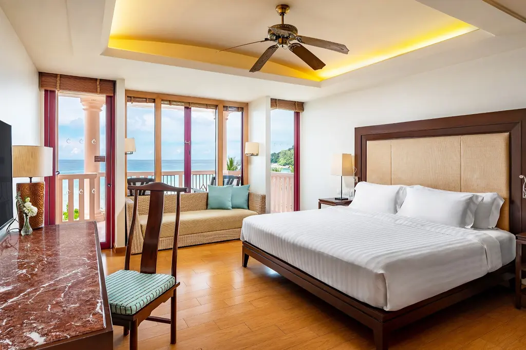 Centara Grand Beach Resort Phuket image 3
