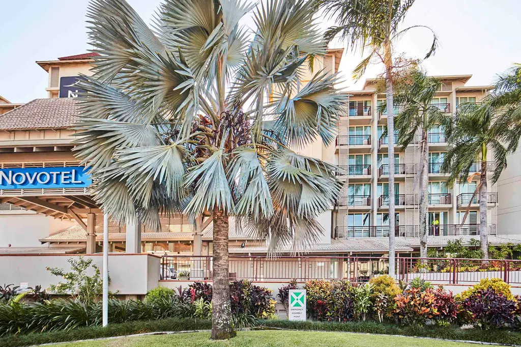 Novotel Cairns Oasis Resort image 5