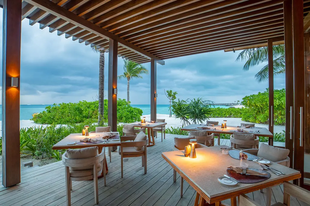 Kuda Villingili Resort Maldives image 5