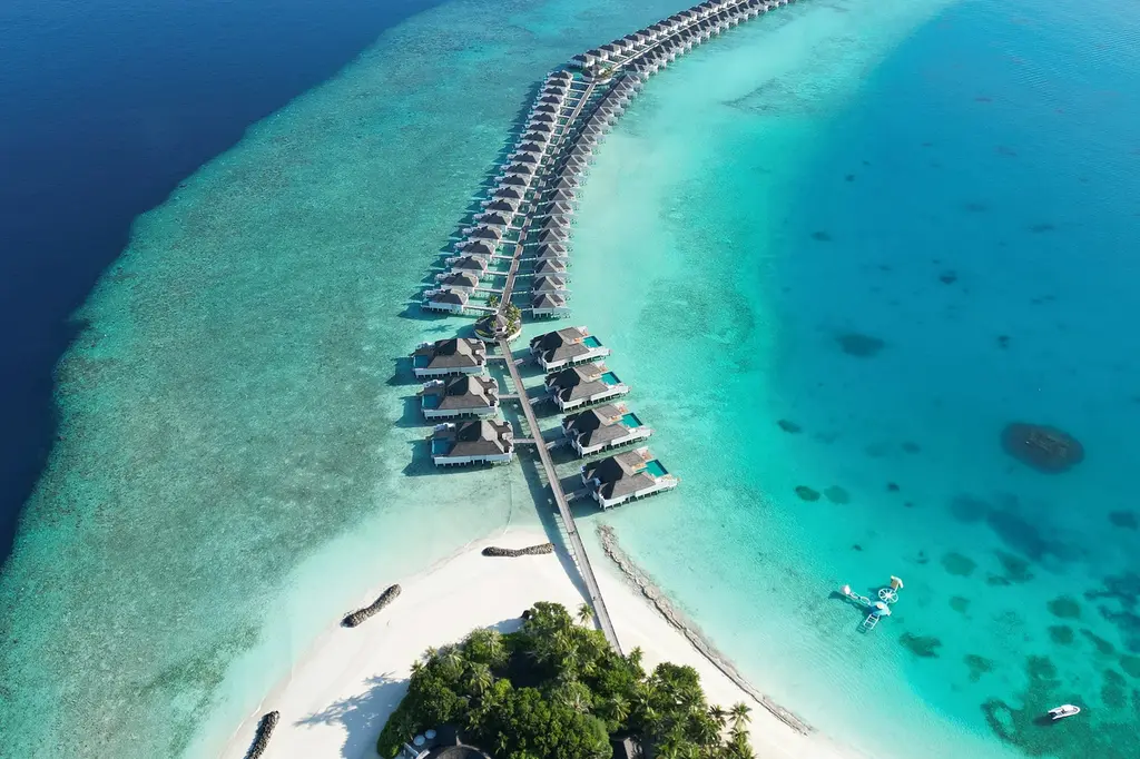 Finolhu, a Seaside Collection Resort image 10