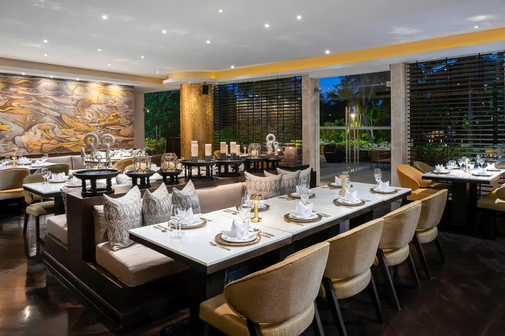 Pullman Phuket Karon Beach Resort image 4