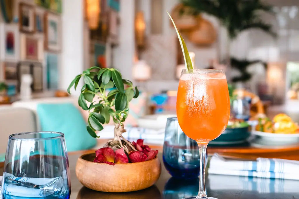 Kaimana Beach Hotel image 13