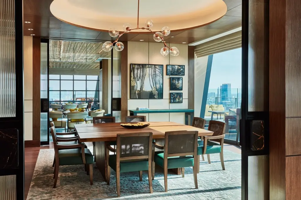 Hyatt Regency Bangkok Sukhumvit image 9