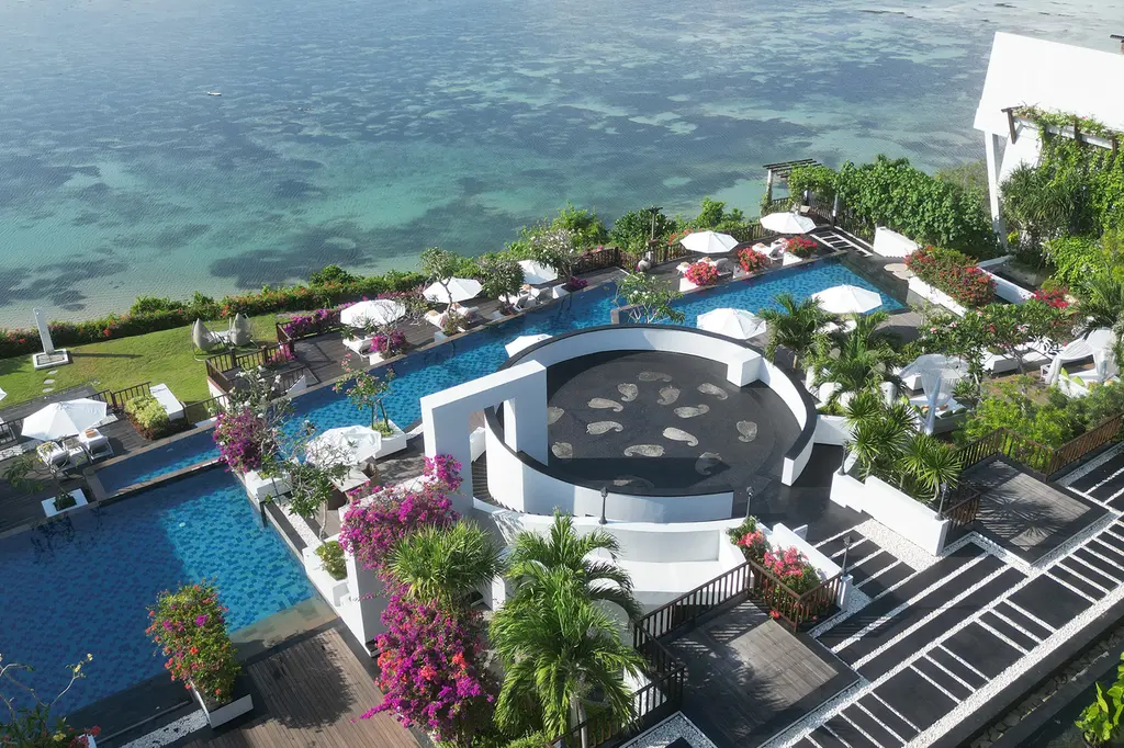 Samabe Bali Suites & Villas image 15