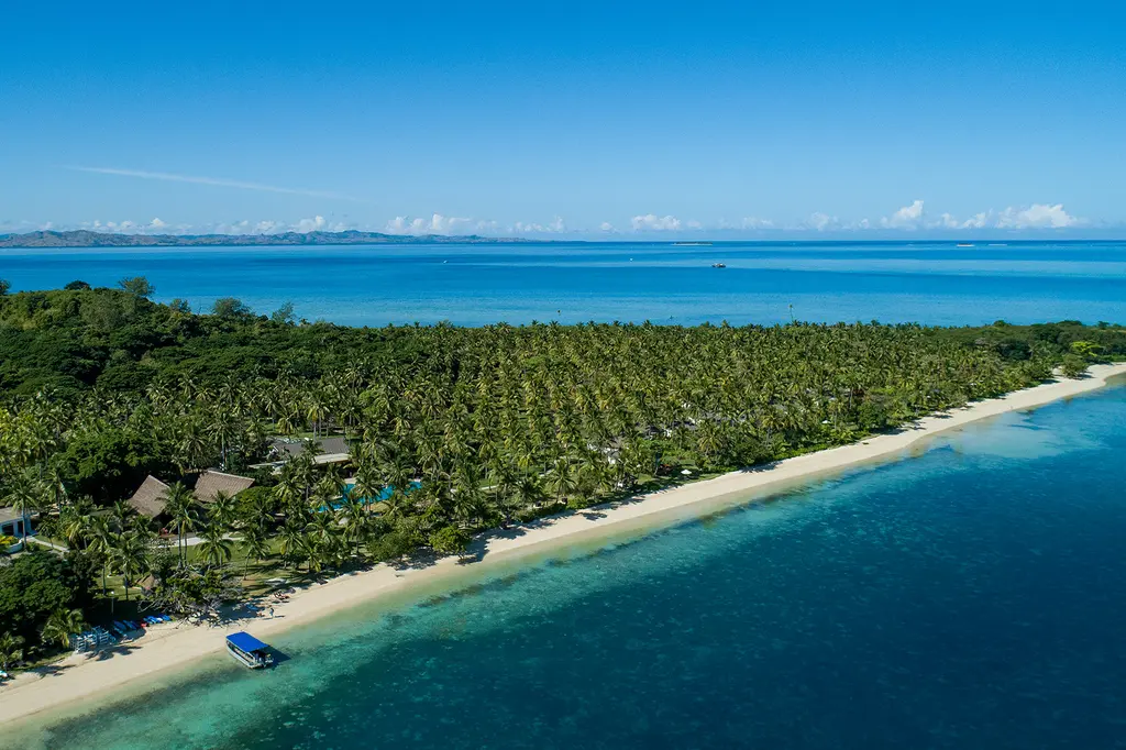 Lomani Island Resort image 5