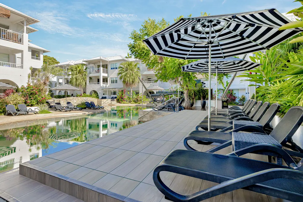 Mantra PortSea Port Douglas image 11