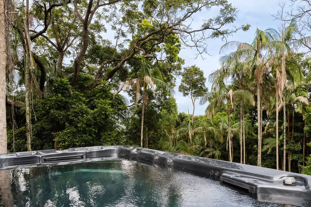 Misty View Cottages image 11