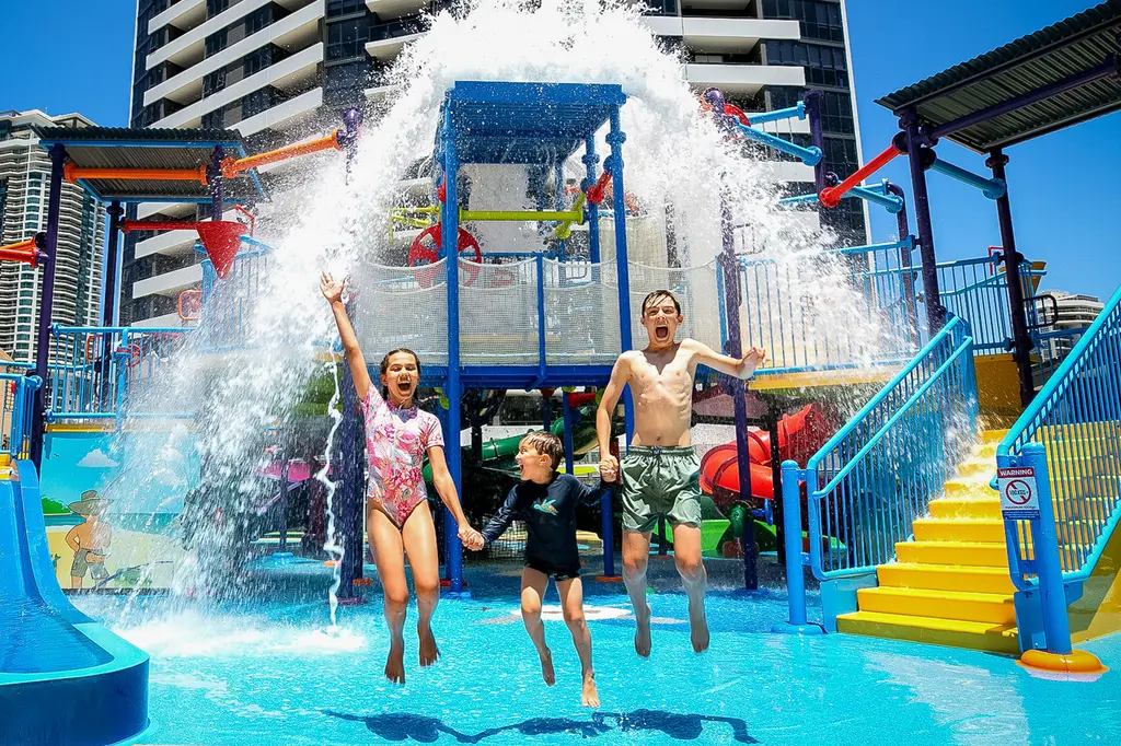 Paradise Resort Gold Coast image 1