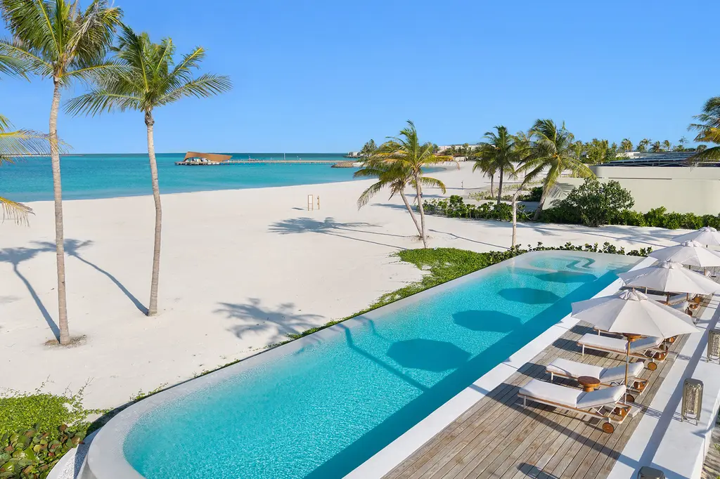 Centara Grand Lagoon Maldives image 14