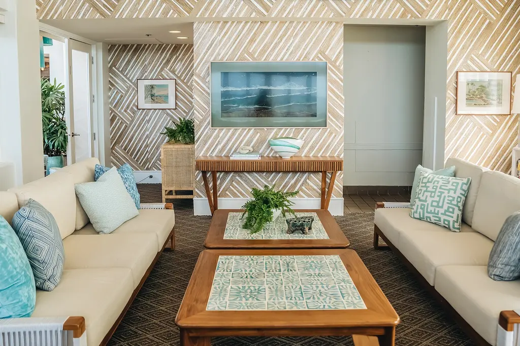 Kaimana Beach Hotel image 6