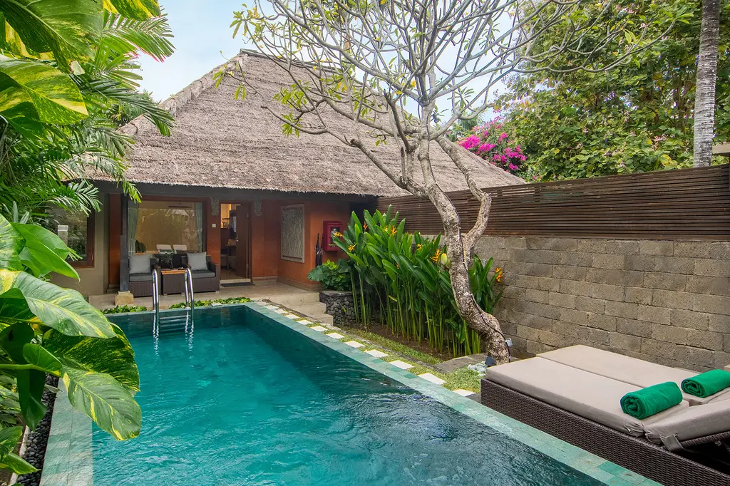 Legian Beach Hotel Bali image 5