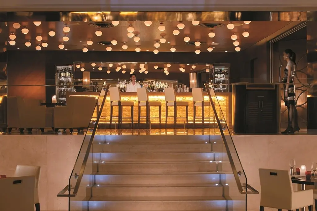 Shangri-La Bangkok image 12