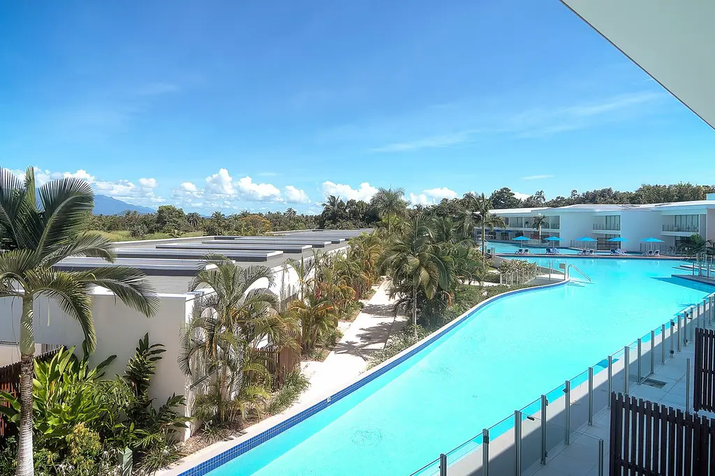 Pool Resort Port Douglas image 2