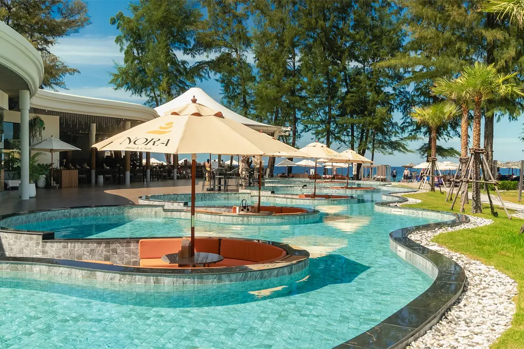 Amora Beach Resort Phuket image 4