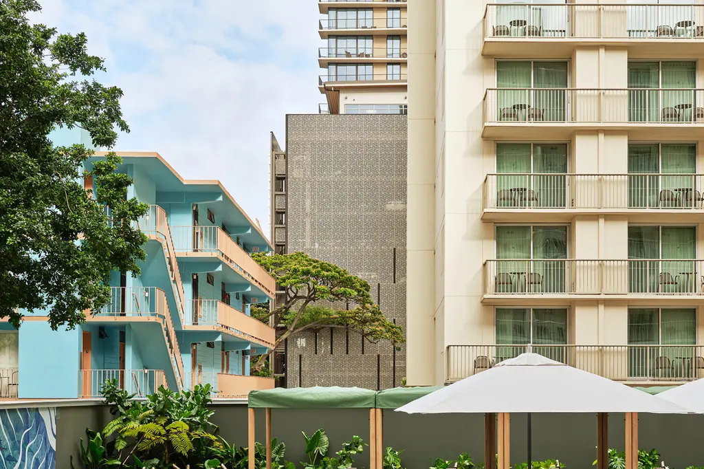 Romer House Waikiki image 5