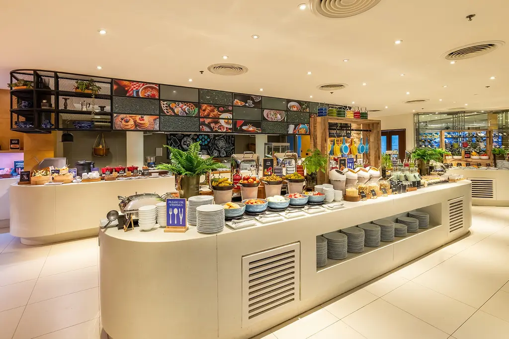 Grand Mercure Phuket Patong image 6