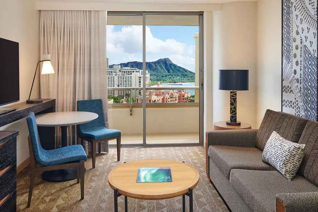 Embassy Suites by Hilton Waikiki Beach Walk image 6