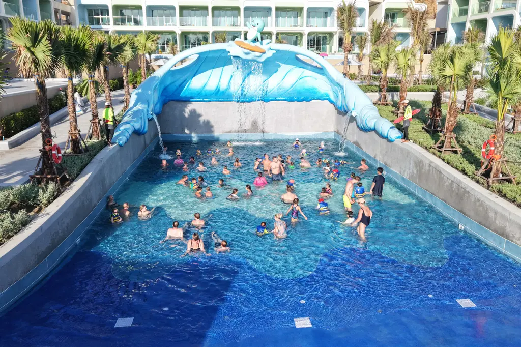 Katathani Phuket Beach Resort image 15