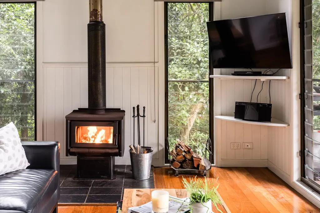 Misty View Cottages image 13