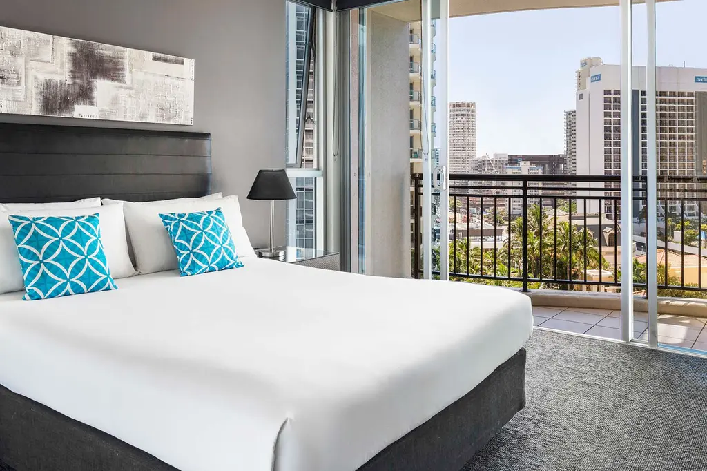 Mantra Towers of Chevron Surfers Paradise image 3