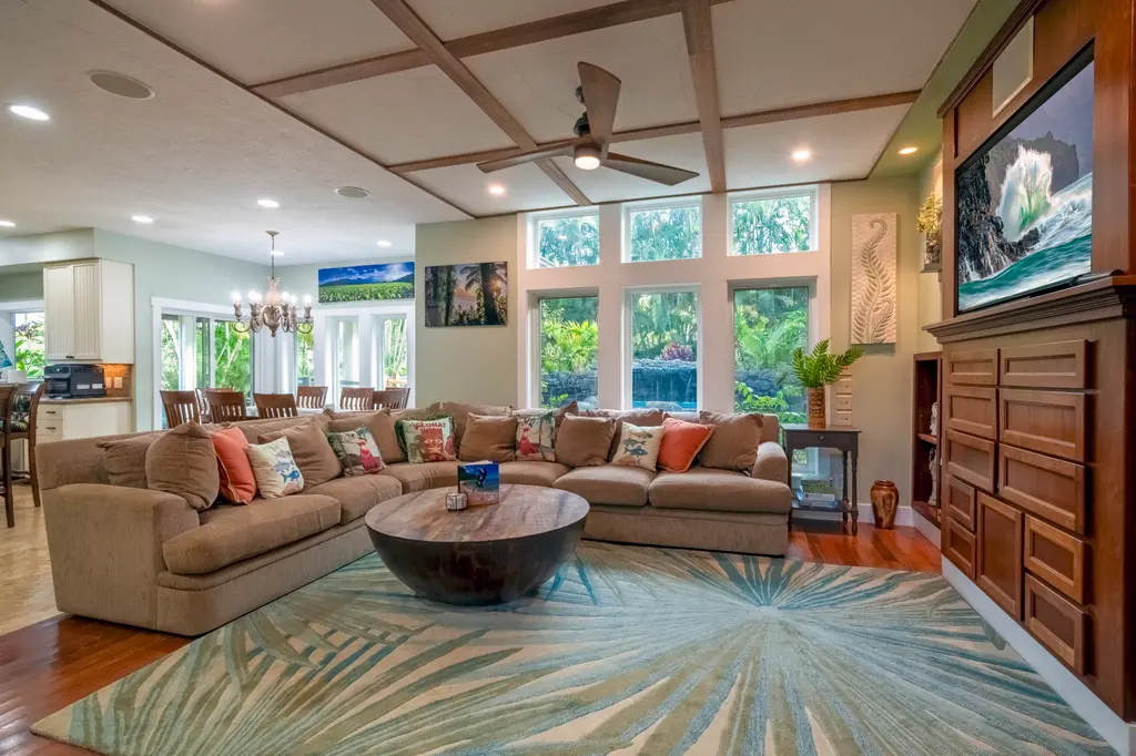 Hale Aulani image 11