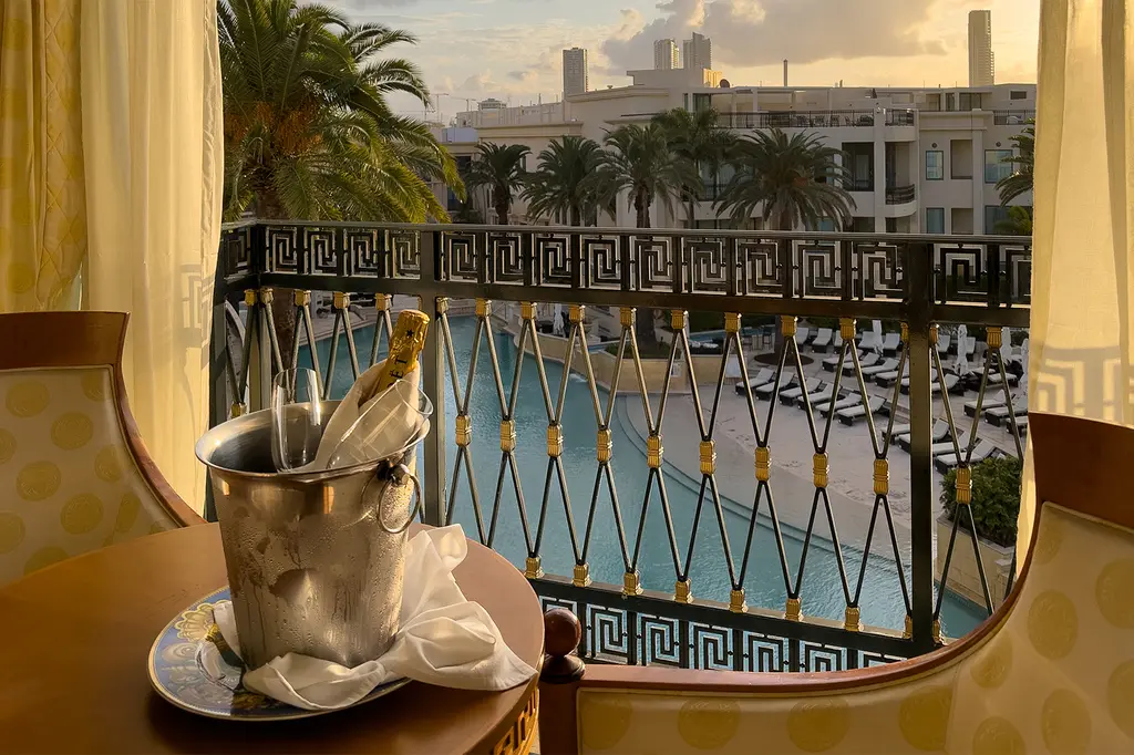 Imperial Hotel Gold Coast image 14